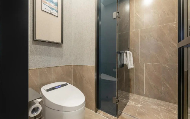 Rezen Dong Hotel (Xi'an Bell Tower Provincial Government Store)