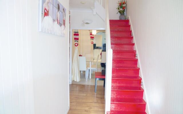 A & L Lodgings