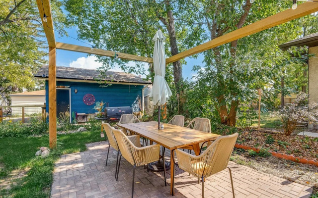 Spacious Minneapolis Home - 2 Mi to Downtown!