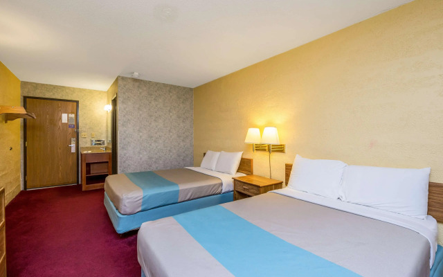 Motel 6 Cedar Rapids, IA - Airport