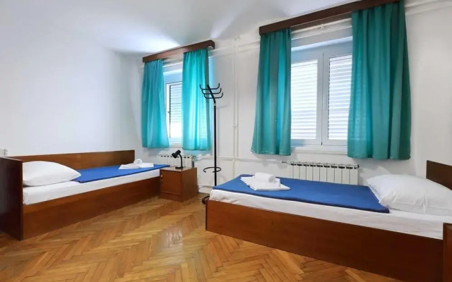 Rooms Studentsko Naselje Ivan Goran Kovačić
