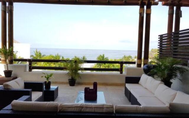 Los Veneros, Torre Agave