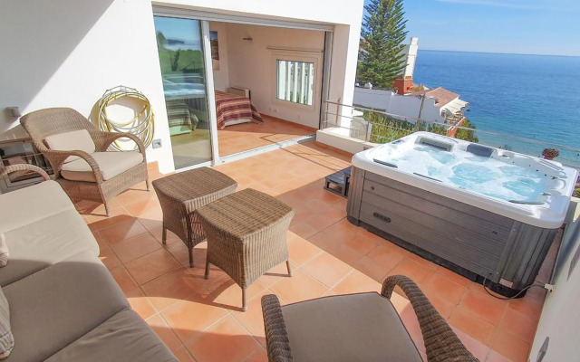 The Fantastic Beach House of Luz