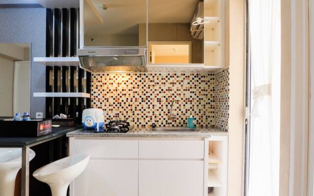 Contemporary 2BR at Bassura City Apartment