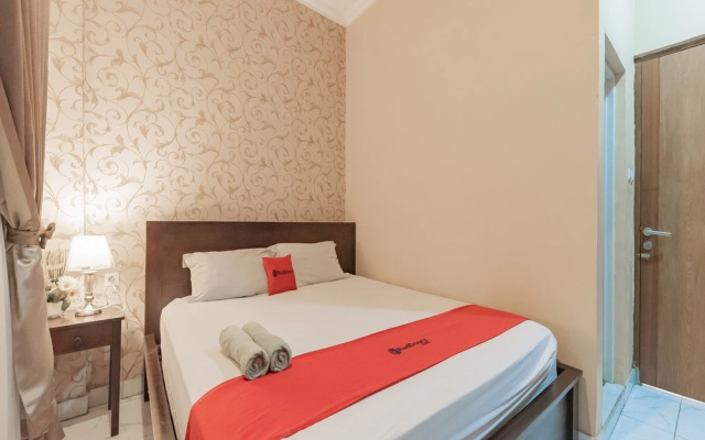 RedDoorz @ Hotel Arwana Tugu Puncak – Guest Rooms – Cisarua