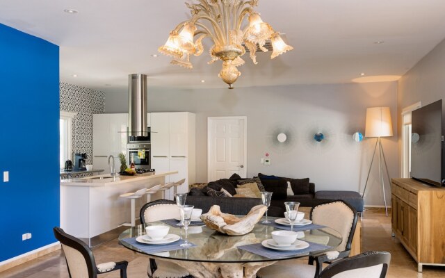 Upscale Ocean View Villa With Pool + Outdoor Kitchen