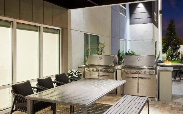 Towneplace Suites By Marriott Tampa East/I-4