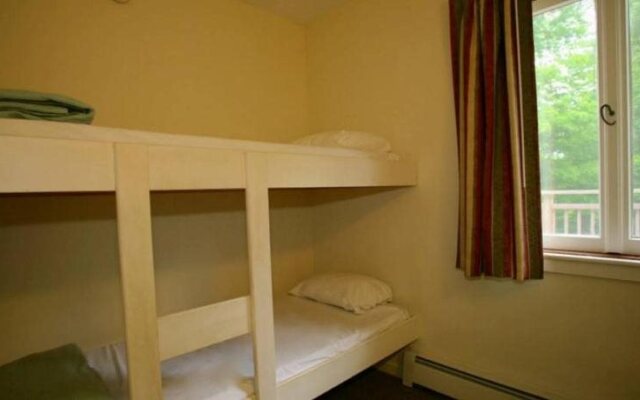 The Upper Pass Lodge at Magic Mountain