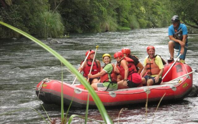 Tarawera River Lodge/Motel