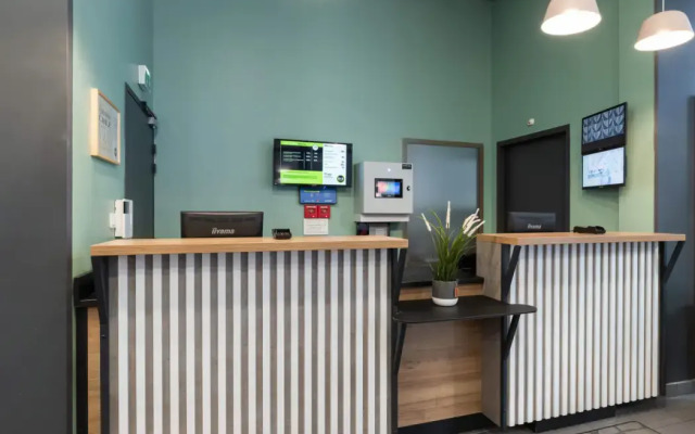 B&B HOTEL LYON Centre Perrache Berthelot