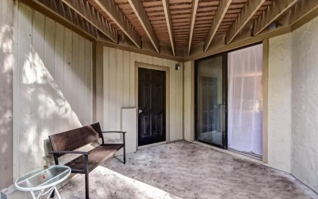 2354/56-courtside Villas