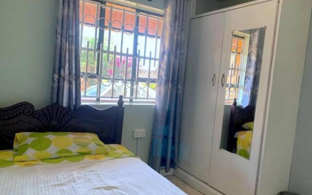 Cosy 2brm with WiFi, 5min from CBD