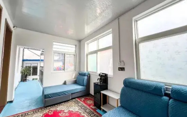 Luoyang Qingqing Yuanshe Homestay (Lijingmen Cross Street Store)