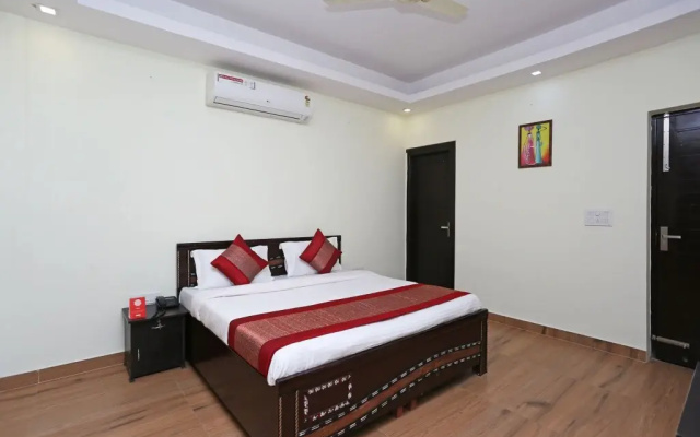 Maira Homes By OYO Rooms
