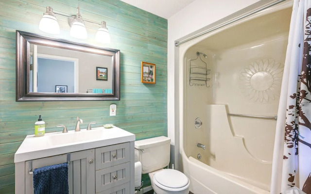 Dog-friendly Pagosa Springs Studio: Grill & Views!