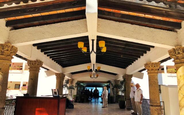 Costa Sur Resort by VRHost