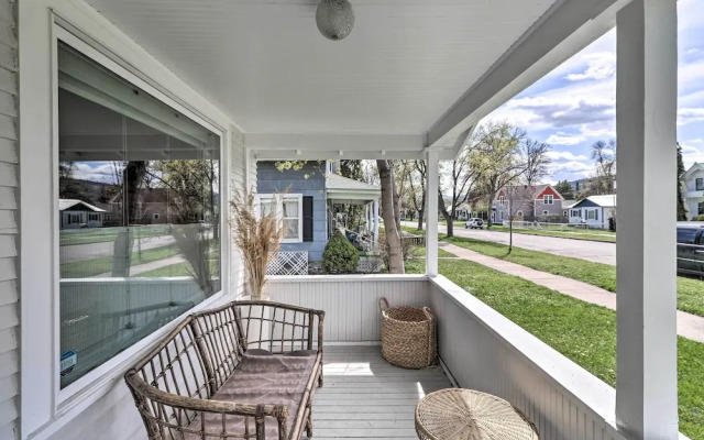 Luxe Glacier Getaway: Walk to Downtown Kalispell!