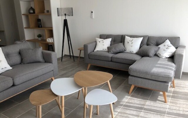 Stunning Riverside Villa in Ardèche