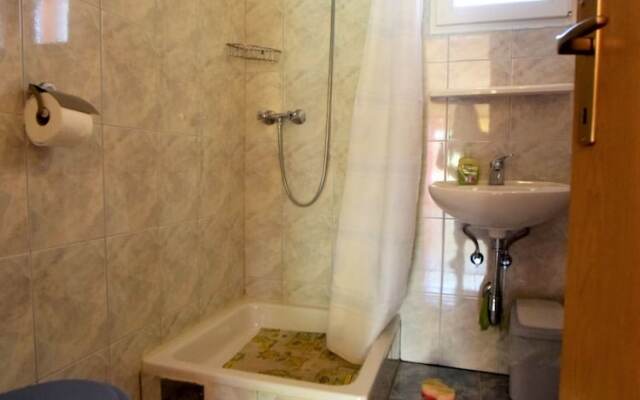 Apartments Pinka 30 M From The Sea
