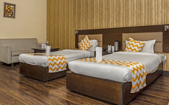 FabHotel Tekarees Inn Hazratganj
