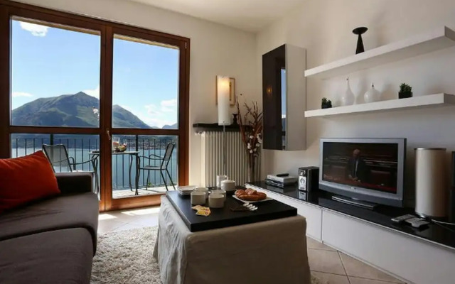 Vista d'Oro Ulivo Apt. 8