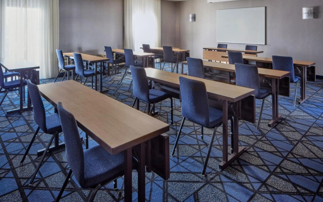 Courtyard by Marriott Columbus Dublin