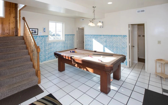 Oceanfront Villa - 12 Br Home