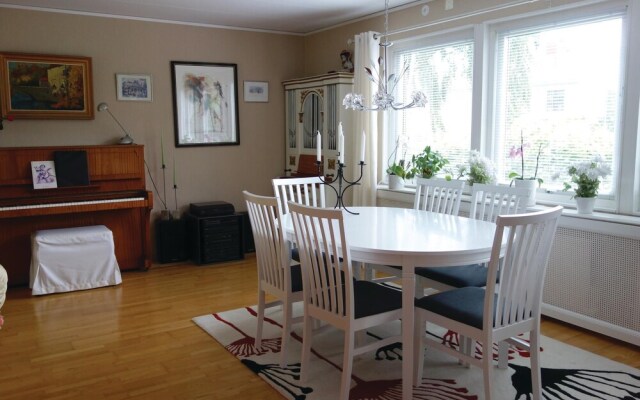 Awesome Home in Mölndal With 5 Bedrooms and Wifi