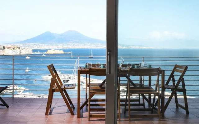 Una terrazza sul Golfo di Napoli