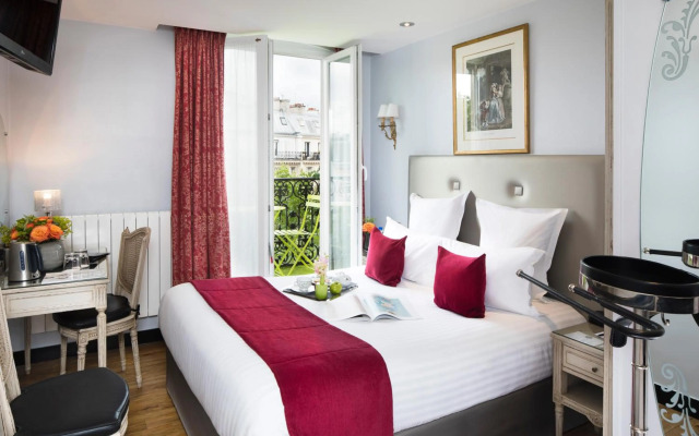 Hotel Plaza Elysées