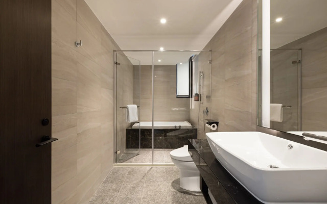 Lakeshore Hotel Tainan
