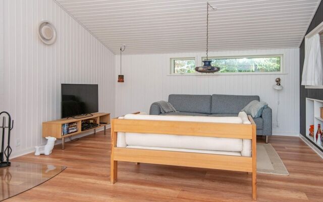 6 Person Holiday Home in Grenaa