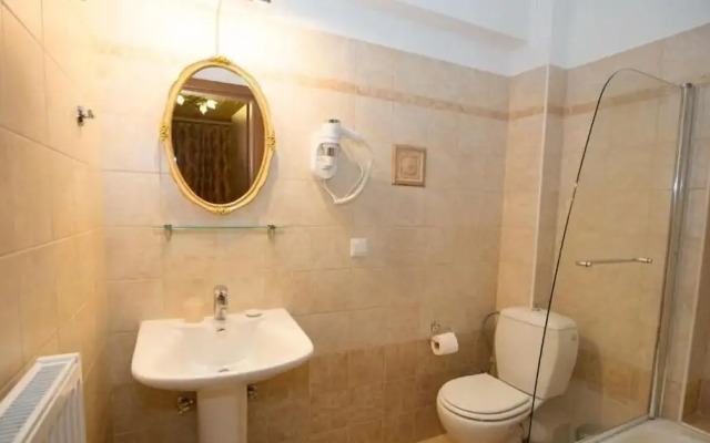 Arkefthos Mountain Hotel