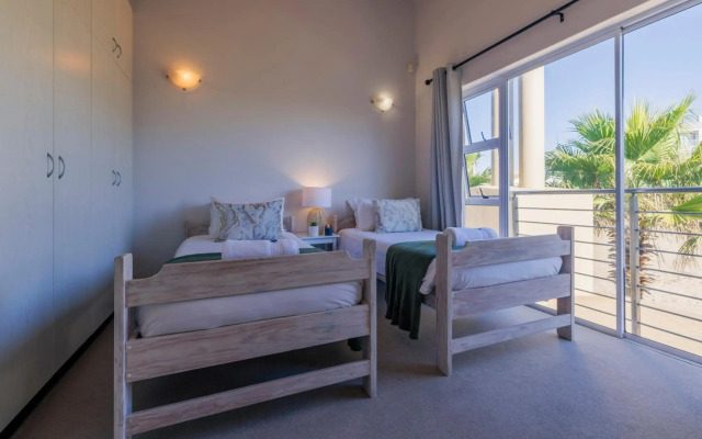 Waterfront Cottage B3