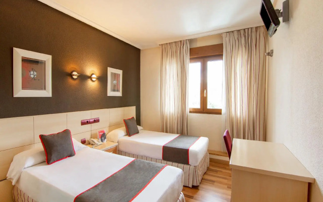 Hostal Rural El Caño by Viverestays