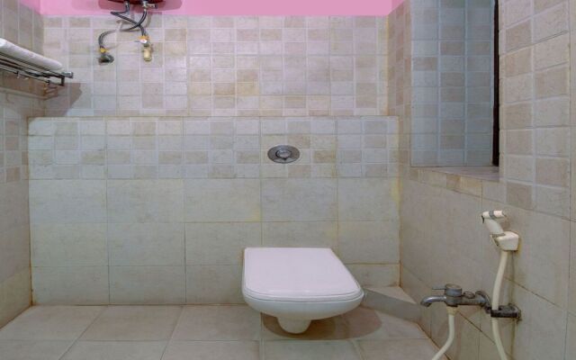 OYO 4275 Hotel Sunraj Residency