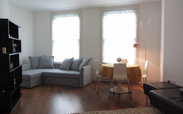 Parsons Green Lane Apartment
