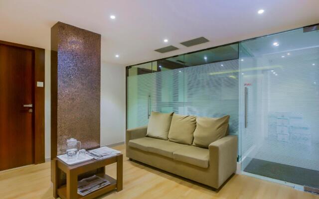 OYO 10019 Malad Residency