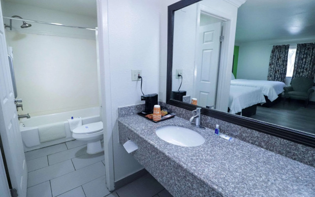 Rodeway Inn San Antonio Lackland AFB - SeaWorld