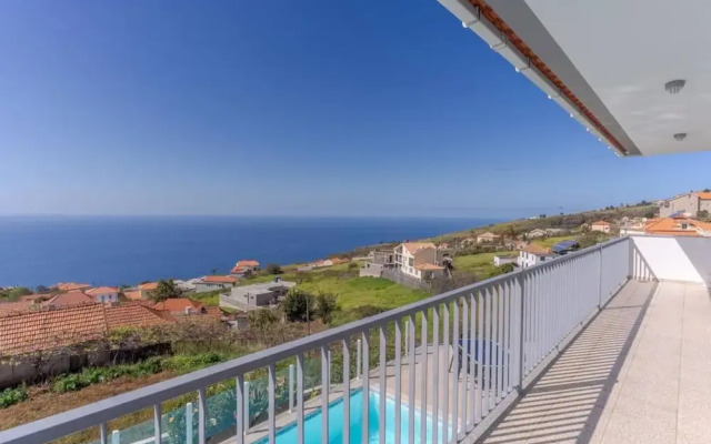 Villa Eldomar 61 in Estreito da Calheta