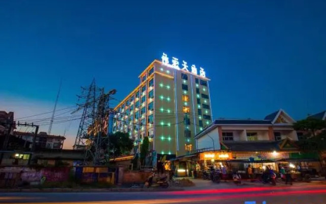 Xishuangbanna Jinghong Weihong Grand Hotel (Airport)