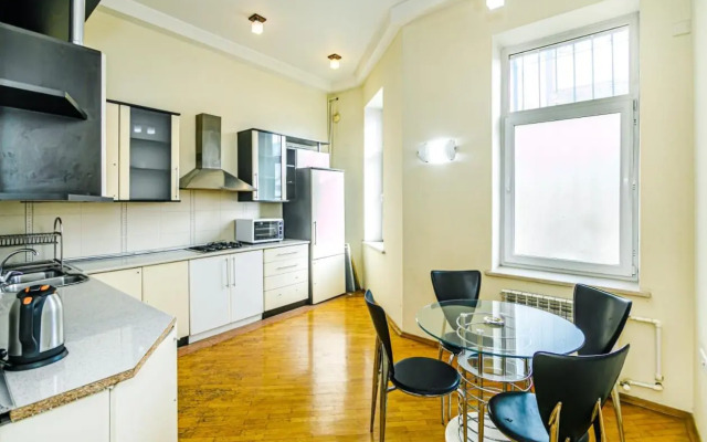 ЦЕНТР БАКУ 2 Спальни