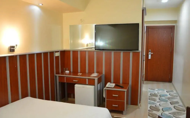 Remay Hotel
