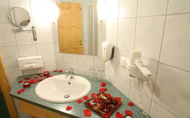 Hotel Oasis Loipersdorf