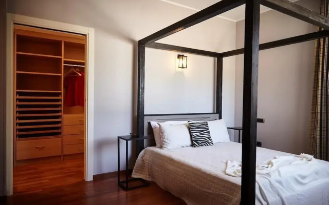 B B D Aprile Camera Camelia