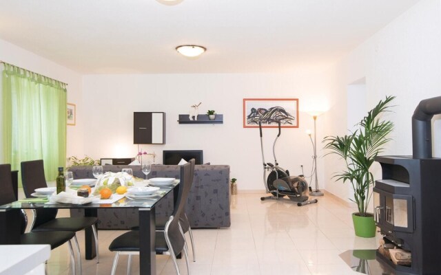 Nice Home in Nedescina With Wifi and 5 Bedrooms