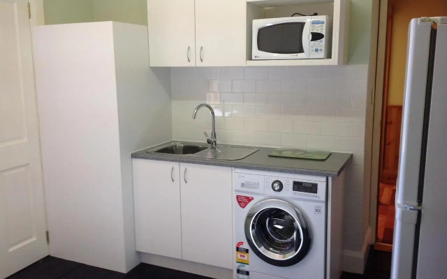 Donalea Bed And Breakfast & Riverview Apartment