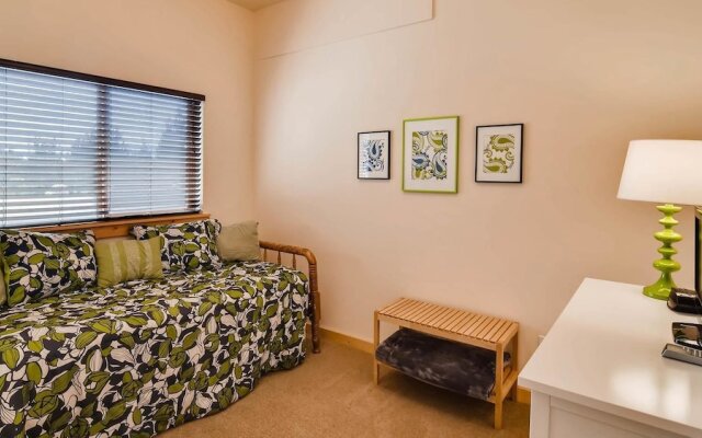 Roslyn Ridge Retreat