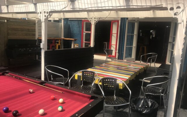 Crash Palace Backpackers