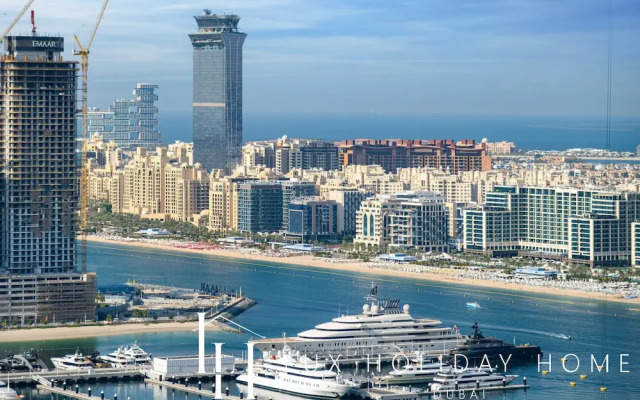 Lux The Marina Sea View Suite 2